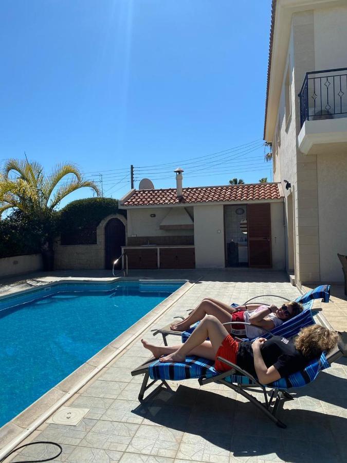 Episkopi Villa, Luxury 4 Bedroom With Pool - Limassol Eksteriør billede