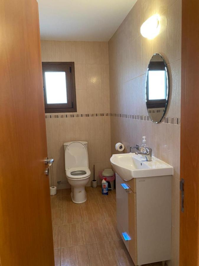 Episkopi Villa, Luxury 4 Bedroom With Pool - Limassol Eksteriør billede